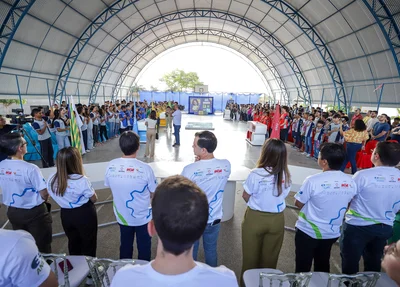 Toda a Escola Municipal Professora Ana Vitória de Carvalho Santos participou do evento
