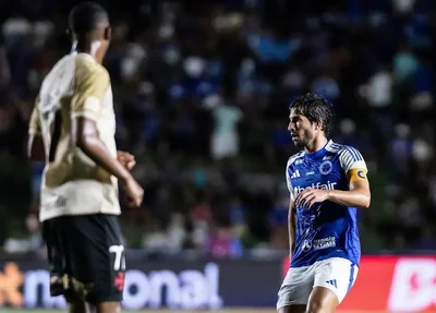 Vasco e Cruzeiro no Parque do Sabiá, no primeiro turno do Brasileirão