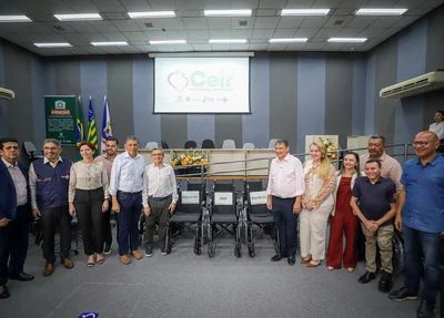 Wellington Dias entrega equipamentos de órtese e prótese no Piauí