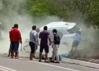 Acidente entre dois carros deixa três mortos e quatro feridos na BR 407 em Jaicós