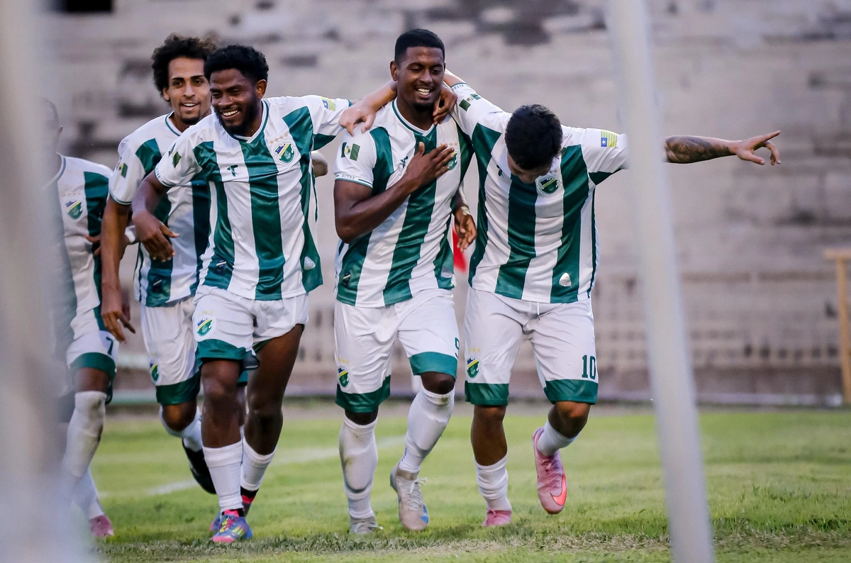 Altos vence Piauí na estreia do Piauiense Série A 2026
