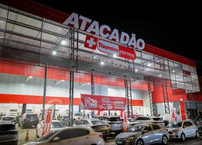 Atacadão Toureiro Farma, localizada na Avenida Joaquim Nelson