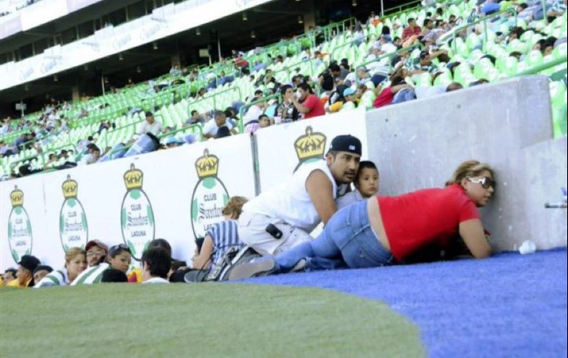 Atentado deixa 11 mortos e 12 feridos em campo de futebol no México