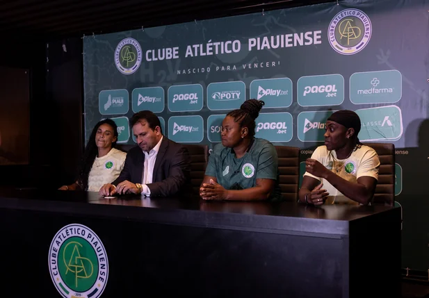 Atlético Piauiense apresenta elenco feminino para temporada 2026