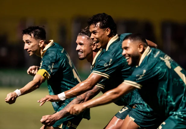 Atlético Piauiense goleia Piauí e assume liderança do estadual 2026