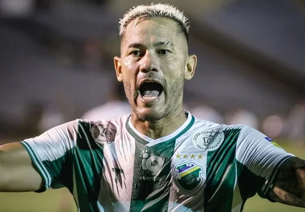 Betinho, atacante do Altos