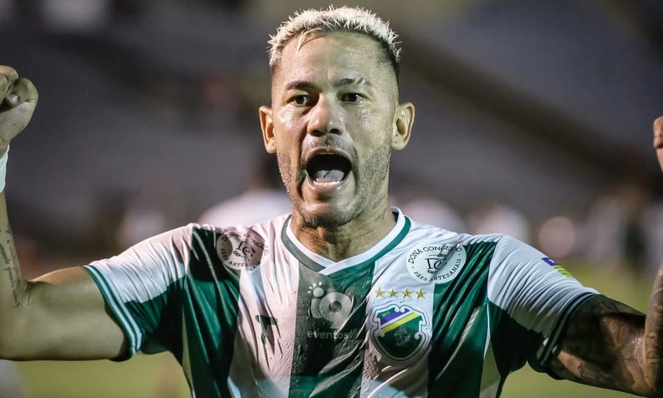 Betinho, atacante do Altos