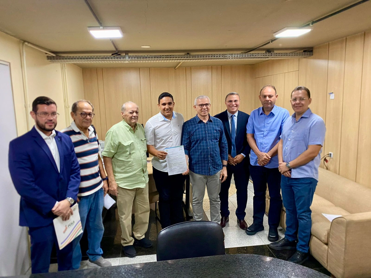 Deputado Tiago Vasconcelos garante R$ 650 MIL para reforma de ginásio