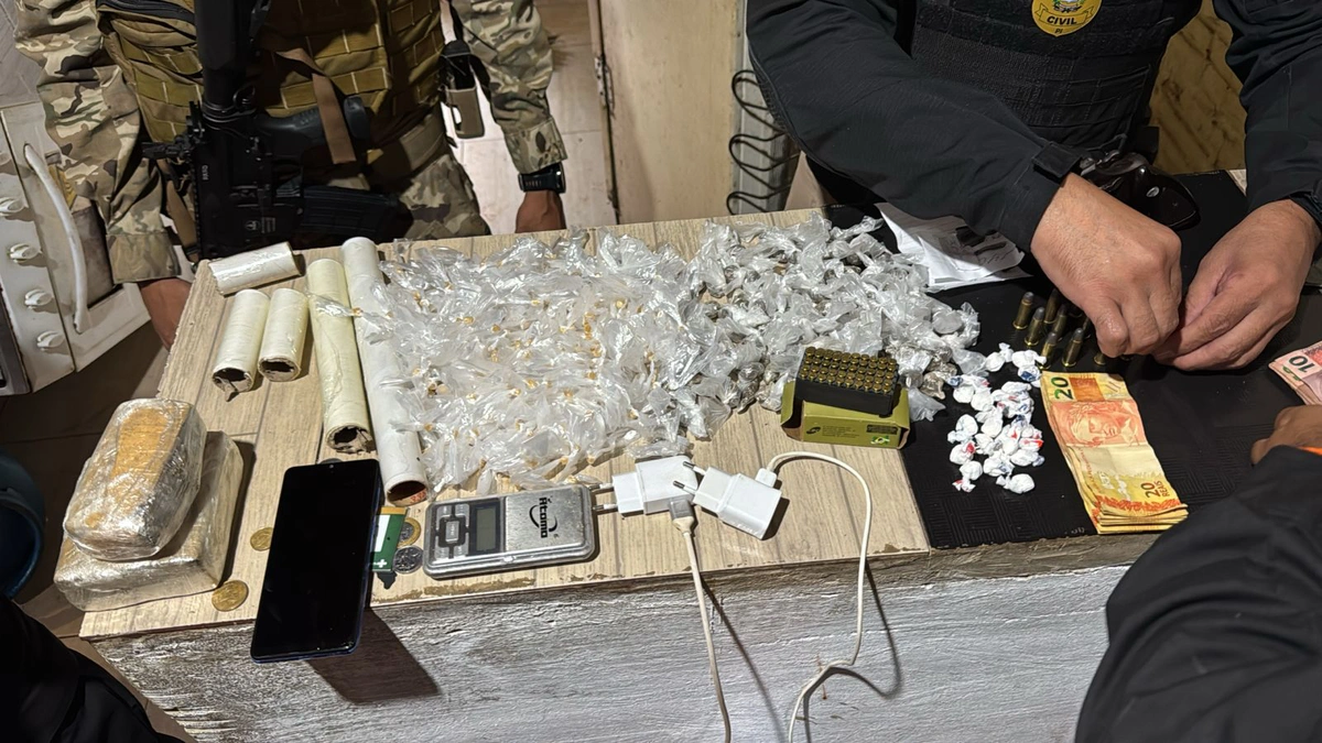 Droga apreendida durante a Operação Caronte