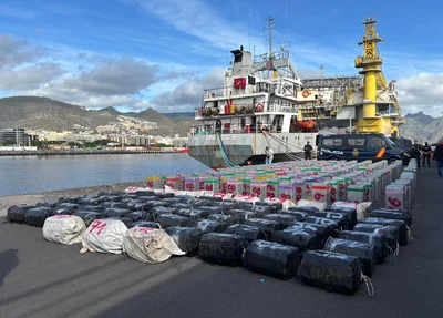 Espanha intercepta quase 10 toneladas de cocaína em navio que saiu do Brasil
