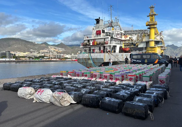 Espanha intercepta quase 10 toneladas de cocaína em navio que saiu do Brasil
