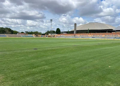 Estádio Lindolfo Monteiro