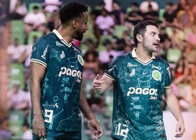 Falcão e Jé, jogadores de futsal campeões da Copa do Mundo em 2012