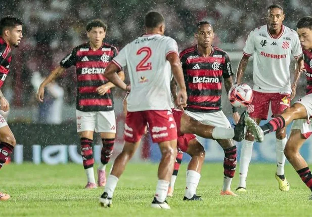Flamengo perde para o Bangu no Campeonato Carioca