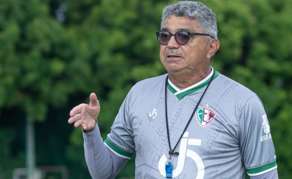 Flávio Araújo, técnico do Fluminense-PI