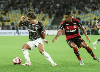 Fluminense vence Flamengo