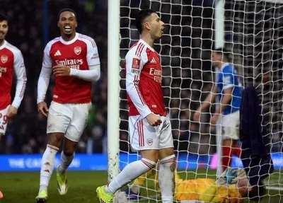 Gabriel Martinelli marcou seu primeiro hat-trick pelo Arsenal
