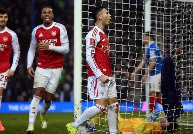 Gabriel Martinelli marcou seu primeiro hat-trick pelo Arsenal