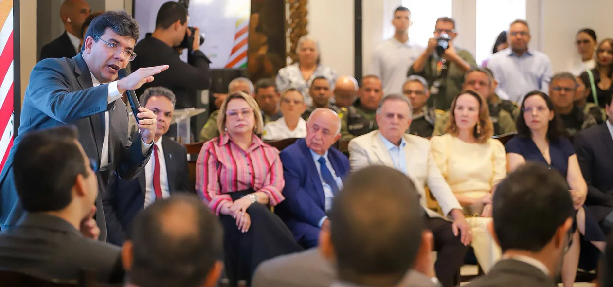 Governador durante discurso