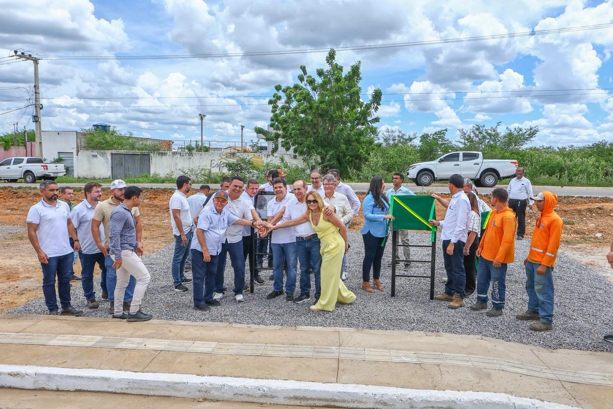 Governador Rafael Fonteles inaugura pavimentação asfáltica em São Raimundo Nonato