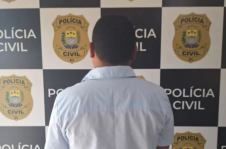 Homem foi preso ao tentar reaver carro apreendido pela Polícia Civil