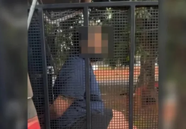 Homem mata outro homem a pauladas em distribuidora de bebidas