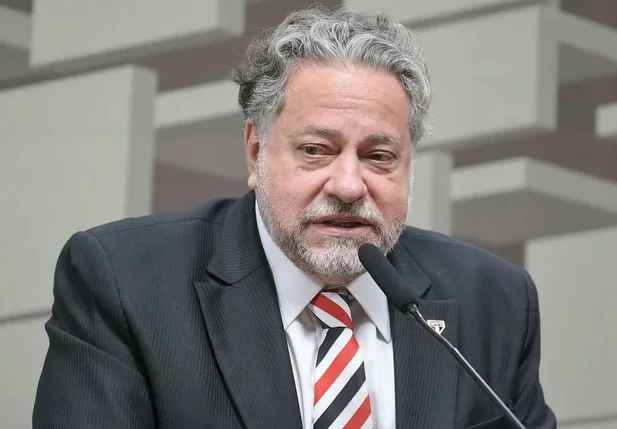 Julio Casares
