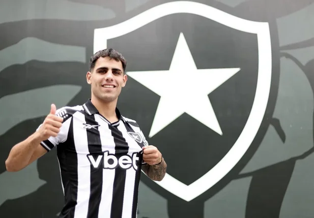 Lucas Villalba é o novo reforço do Botafogo