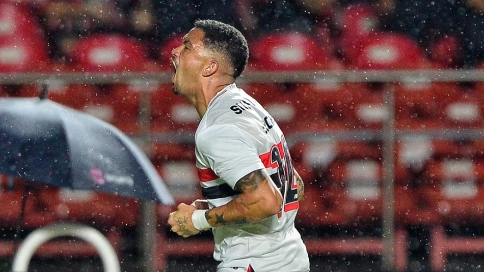 Luciano celebra gol do São Paulo no Campeonato Paulista