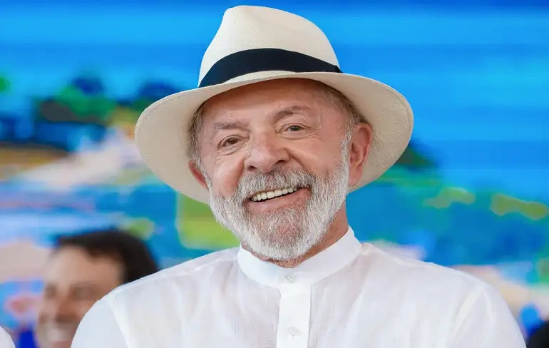 Lula durante entrega de residências do programa Minha Casa Minha Vida