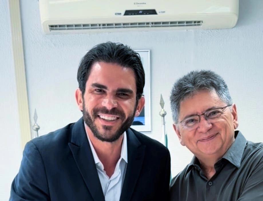 Marcus Kalume em reunião no DNIT