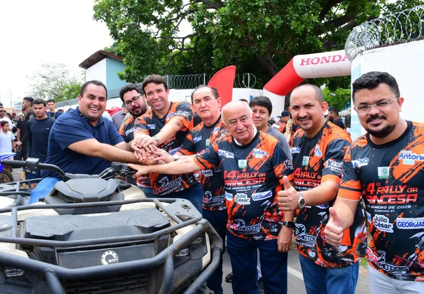 Marden, Georgiano e Júlio César prestigiam Rally em Floriano