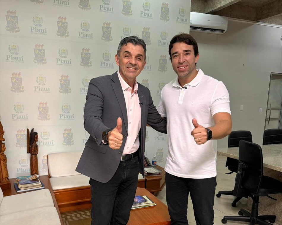 Marden Menezes e reitor Paulo Henrique