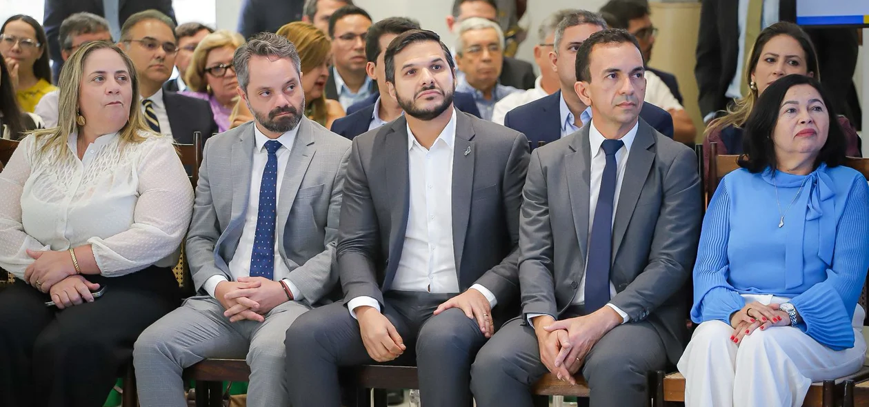 Membros do Governo do Estado