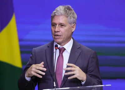 Ministro Paulo Teixeira