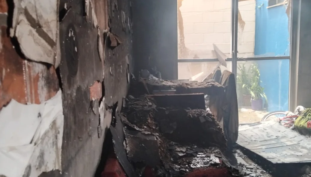 Nos registros, a sala do imóvel aparece com perda total