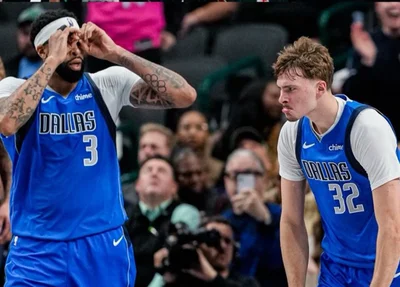 O Dallas Mavericks encara o Philadelphia 76ers, no American Airlines Center