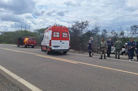 Polícia identifica vítimas de acidente entre dois carros na BR 407 em Jaicós