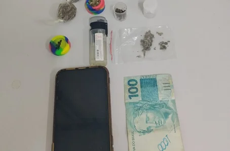 Porção de maconha apreendida com o conselheiro tutelar