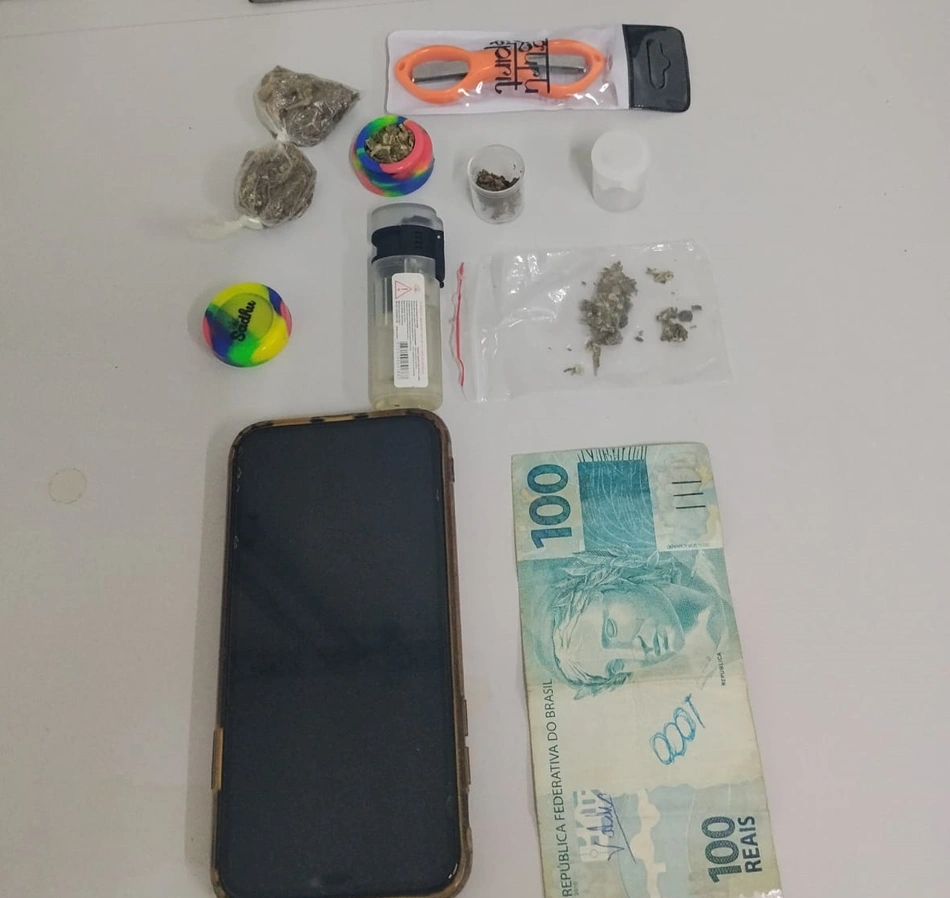 Porção de maconha apreendida com o conselheiro tutelar