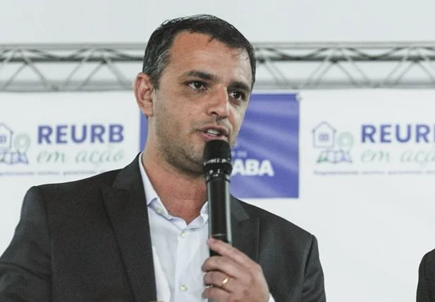 Prefeito Júnior Abreu