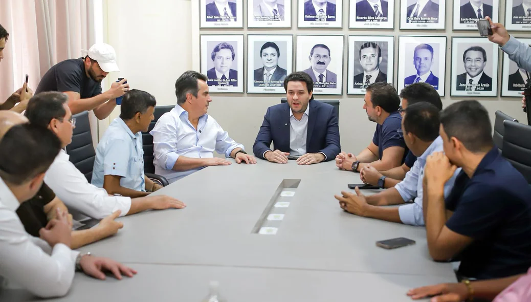 Prefeito Pompilim, senador Ciro Nogueira e prefeitos