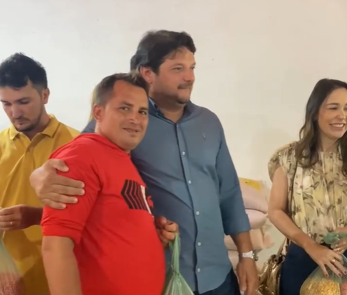 Prefeitura de Beneditinos distribui sementes e fortalece a agricultura familiar