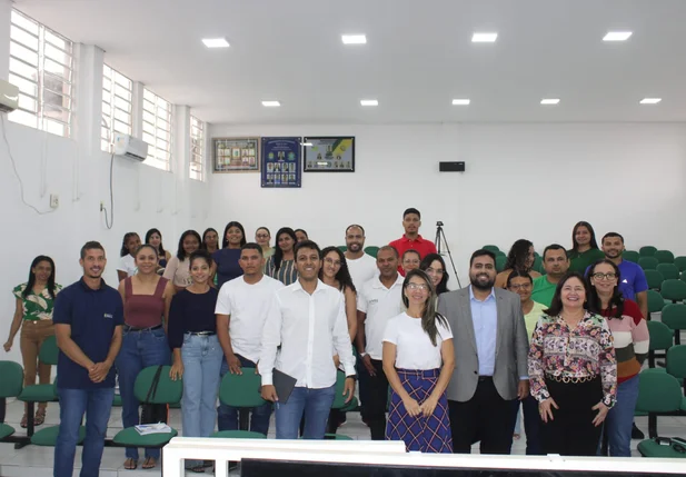 Prefeitura de Francinópolis realiza capacitação sobre gestão e fiscalização de contratos
