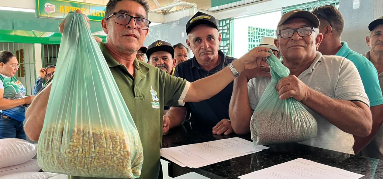 Produtores recebem sementes