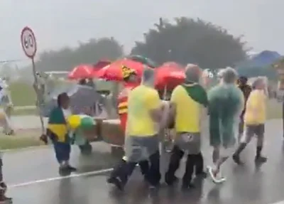 Raio atingiu ato em Brasília