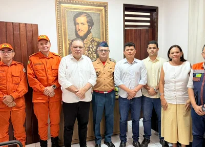 Reunião discute apoio a famílias afetadas por enchentes