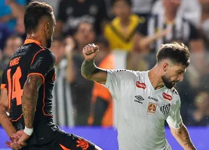 Santos marca nos últimos minutos e empata com o Corinthians no Paulista