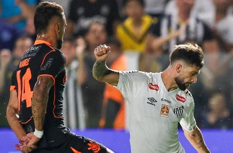 Santos marca nos últimos minutos e empata com o Corinthians no Paulista