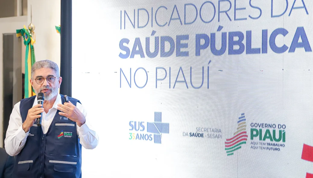 Secretário de Saúde Antônio Luiz apresenta dados